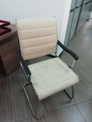 Кресло посетителя Бюрократ CХ-994АВ/Иворй (Б) / CH-994AV/Ivory