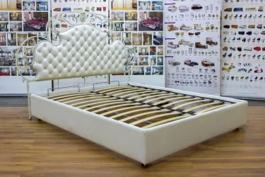 Кровать Аргеста кованая с мягкими царгами Ексотика и две тумбочки / Exotica