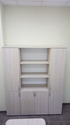 Шкаф высокий закрытый Глассй 6.19.13Л Туя / Glassy