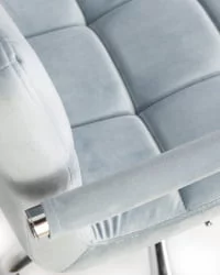 Офисное кресло для персонала ДОБРИН ТЕРРЙ Пудрово-голубой велюр МДЖ9-74 / DOBRIN TERRY MJ9-74