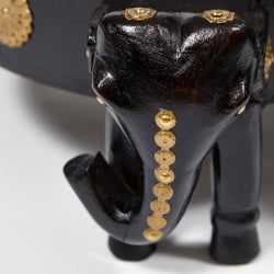 Столик Сеcрет Де Маисон 3 СЛОНА ( мод. НД-005) дерево манго/латунная чеканка, Диа 48. В 19 см, этническая роспись / Secret De Maison SLONA mod. ND-005) Dia