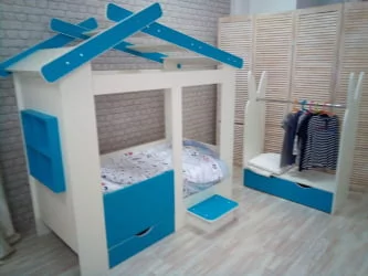 Кровать-домик Теремок без ящика Белая-Лазурь