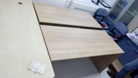 Стол для персонала С-1400 (Дуб Cонома светлый) / S-1400 Cонома