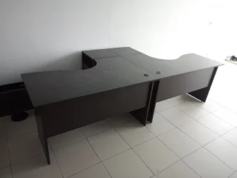 Стол эргономичный правый ТРД29625301 Темный дуб / TRD29625301