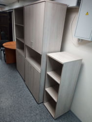 Шкаф высокий закрытый с нишей Твин 16.16.151 Дуб Сантана светлый / Twin