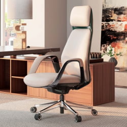 Эргономичное кресло руководителя Еурека ОC07 СЕРЕНЕ (Наппа кожа), белое / Eureka OC07 SERENE (Nappa