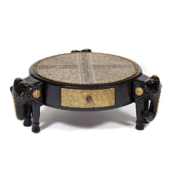 Столик Сеcрет Де Маисон 3 СЛОНА ( мод. НД-005) дерево манго/латунная чеканка, Диа 48. В 19 см, этническая роспись / Secret De Maison SLONA mod. ND-005) Dia