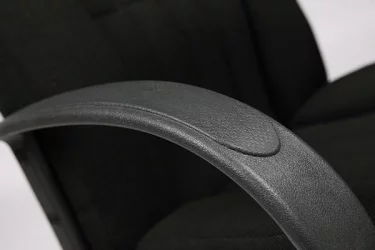 Кресло руководителя СН833 черный