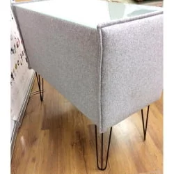 Комод в гостиную Лейд в ткани Тафт на опорах CХХ / Taft CHХ