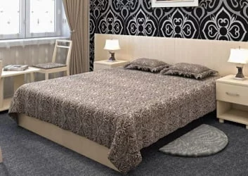 Кровать с ортопедическим основанием и изголовьем ЛИГХТ С-КИ-120 Клен / LIGHT