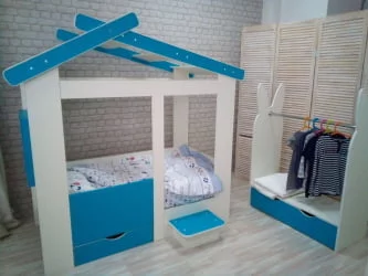 Кроватка для новорожденных Теремок + Зайка Белый-Лазурь