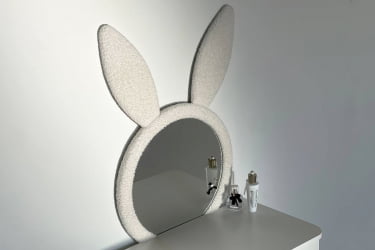 Детский стол со стульчиками Зайка МК-0019 белое дерево/белый (плюш) / MK-0019