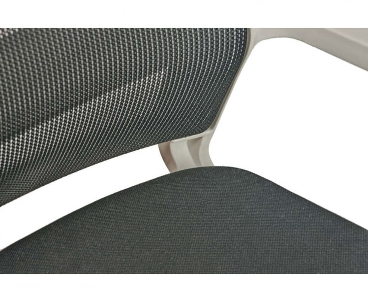 Кресло офисное Бит ЛБ белый пластик Черный / LB_4