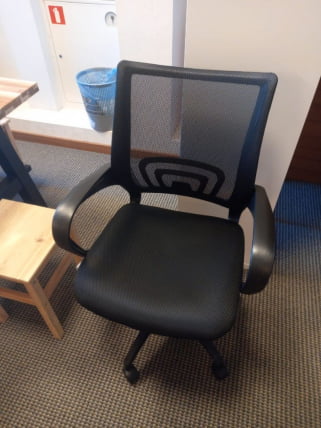 Кресло офисное Бюрократ CХ-695Н/БЛАCК / CH-695N/BLACK_11