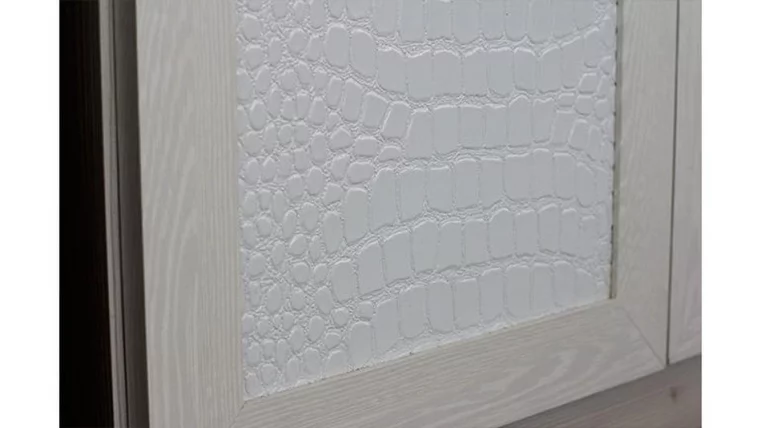 Шкаф для одежды Мона 05 Вудлайн кремовый Аруша венге Cрокодил белый / Crocodil_4