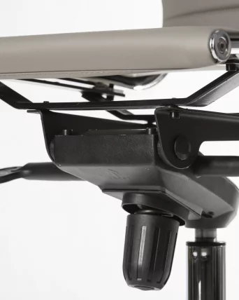 Офисное кресло для руководителей ДОБРИН CЛАРК Серый / DOBRIN CLARK_7