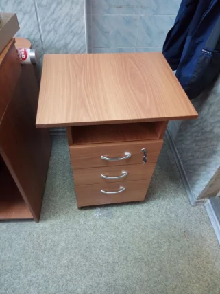 Тумба приставная с замком 42.58_2