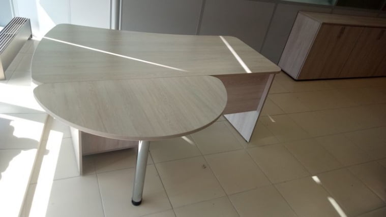 Стол эргономичный Глассй 1.12.16Пр Дуб сантана светлый / Glassy_2