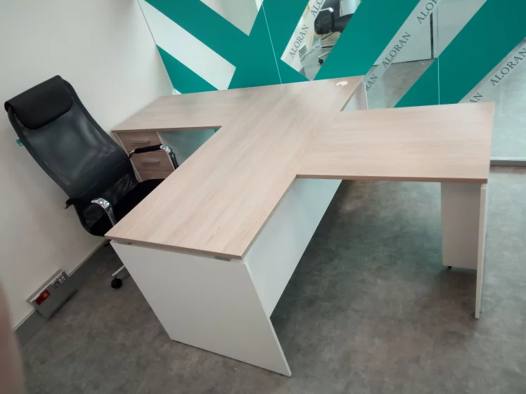 Стол прямой Дека ЛДСП каркас 75.07.16 Дуб Сантана светлый/Белый / Deka_11