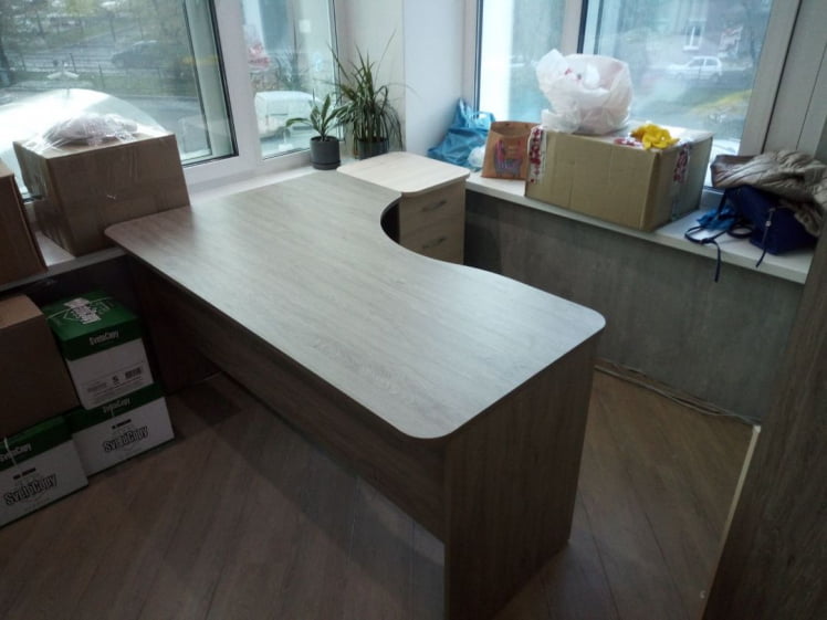 Стол угловой Глассй 1.14.16Л Дуб Верцаска / Glassy_2