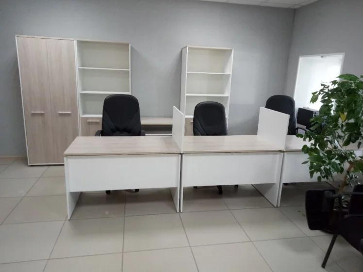 Экран (ЛДСП) Дека 8.12.07 Белый (без крепления) / Deka_3