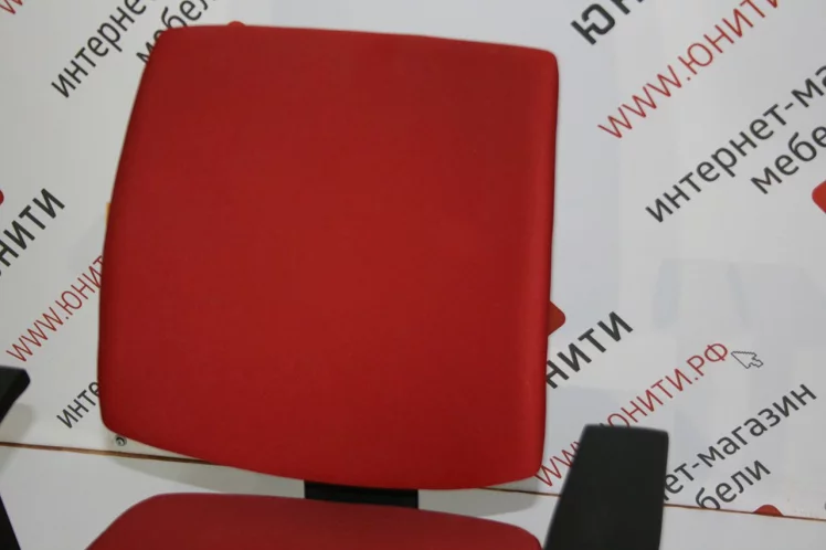 Кресло офисное (ВБ13) Трек выставочный образец Красное / Trek_4