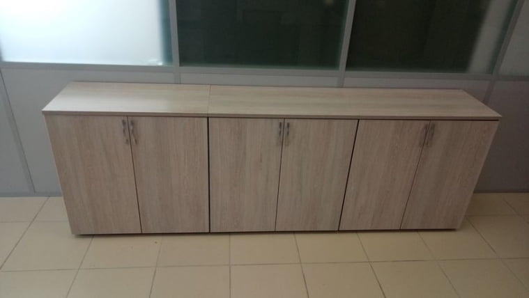 Шкаф низкий закрытый Глассй 6.08.131 Дуб сантана светлый / Glassy_2