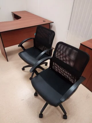 Офисное кресло Бюрократ CХ-590 БЛАCК спинка сетка / CH-590 BLACK_7