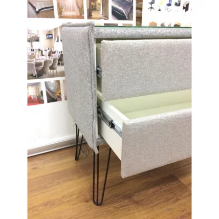 Комод Лейд в ткани Тафт на опорах CХХ / Taft CHХ_2