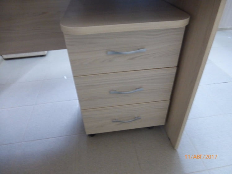 Тумба подкатная Глассй 3.14.10 Дуб молочный / Glassy_1