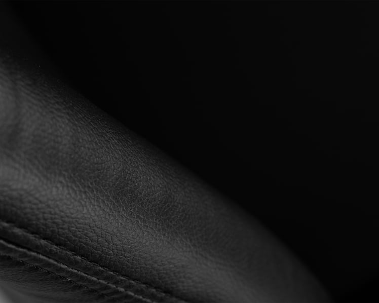 Офисное кресло для руководителей ДОБРИН CОЛТОН (черный) / DOBRIN COLTON_6