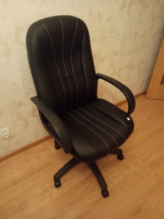 Кресло руководителя Бюрократ Т-898/Б / T-898/B_2