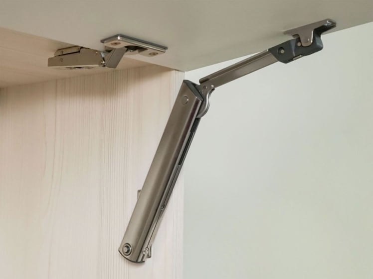 Антресоль (с системой плавного закрывания) Графит 74.103 Сосна Астрид /Ваниль_3