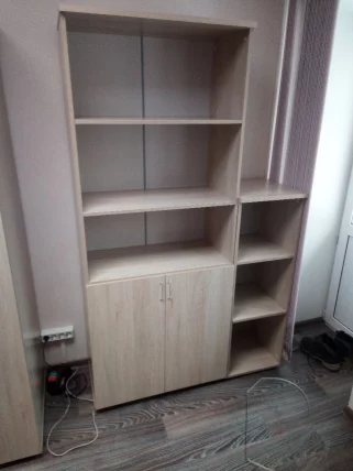 Шкаф высокий полуоткрытый Твин 16.16.141 Дуб Сантана светлый / Twin_2